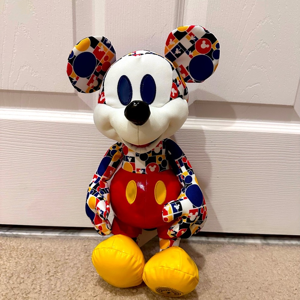 NWT Disney Mickey Mouse 90th Anniversary Mickey Memories March Plush 3/12